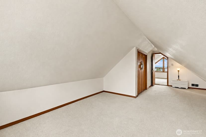 Property photo for 202 Alverson Boulevard, Everett photo 23