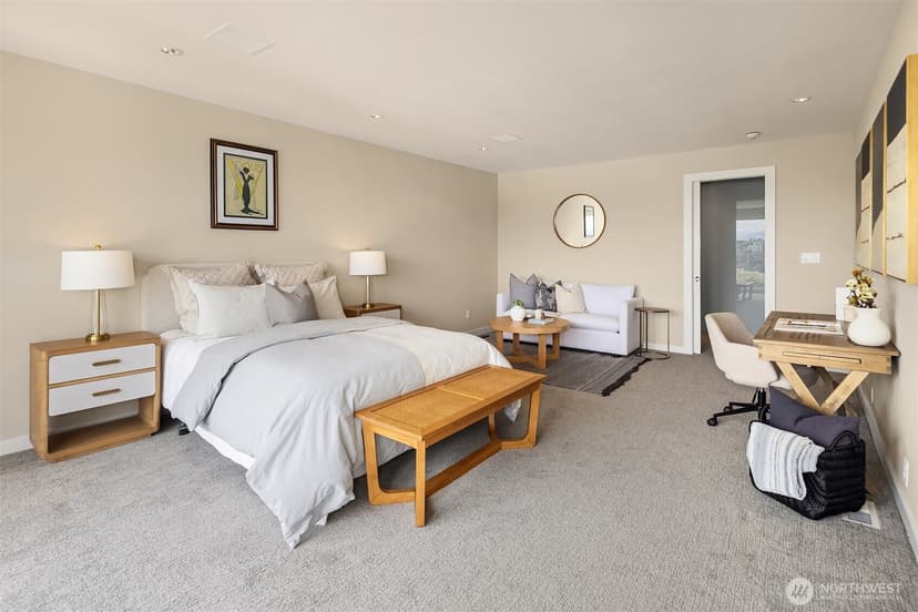 Property photo for 1622 5th Avenue N, Seattle photo 18