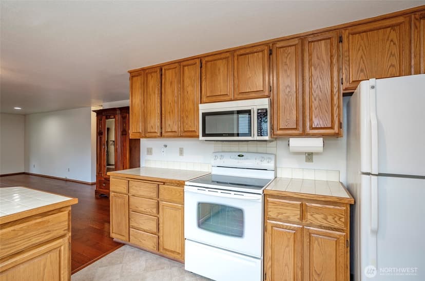 Property photo for 8014 53rd Street W, University Place photo 13