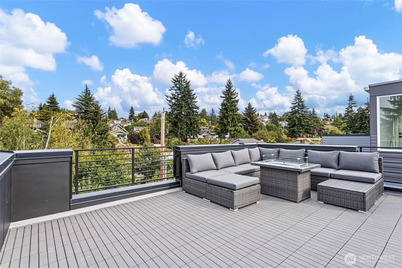 Property photo for 6318 41st Avenue SW #F, Seattle photo 26