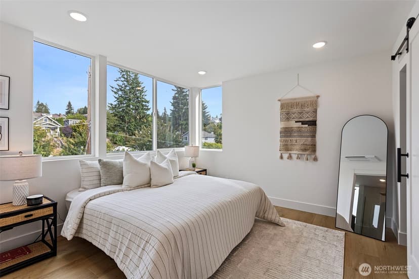 Property photo for 6318 41st Avenue SW #F, Seattle photo 21