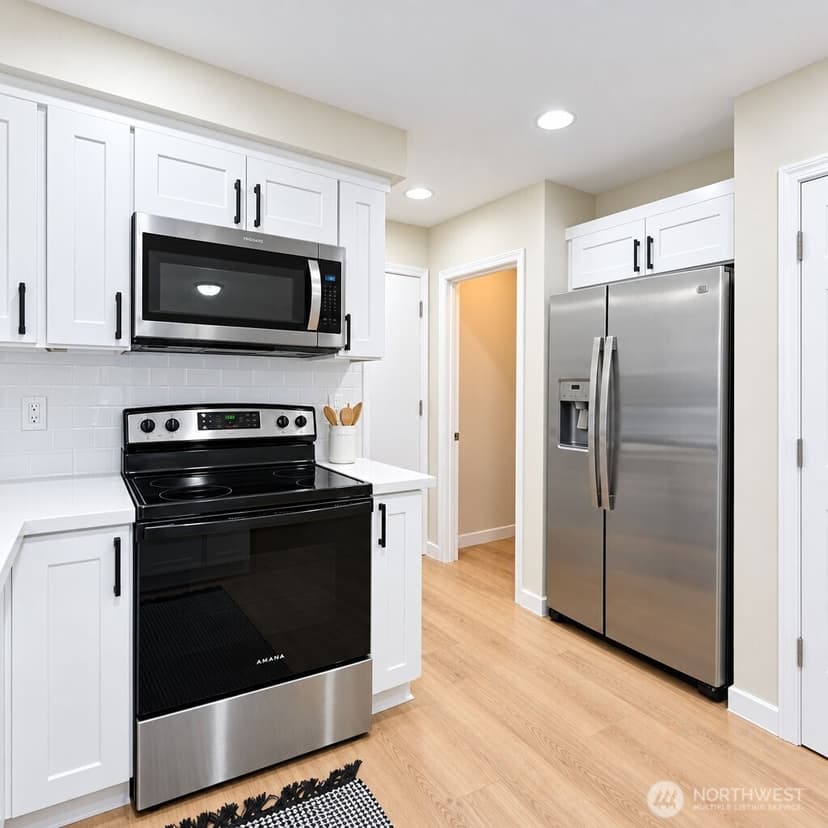 Property photo for 17317 13th Avenue SE, Bothell photo 11