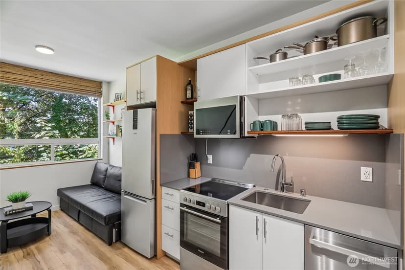 Property photo for 3857 21st Avenue SW, Seattle photo 6