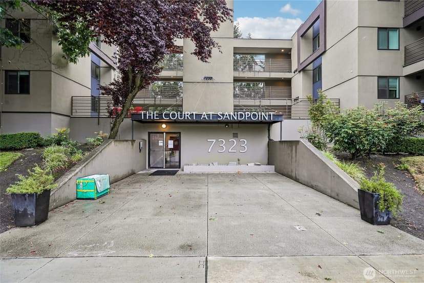 Property photo for 7323 Sand Point Way NE #106, Seattle photo 2