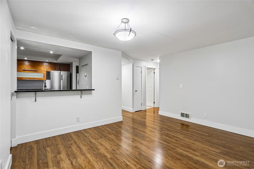 Property photo for 7323 Sand Point Way NE #106, Seattle photo 11