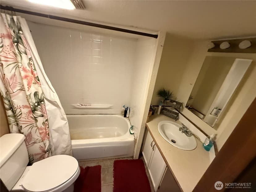 Property photo for 11627 24th Avenue S, Seattle photo 14
