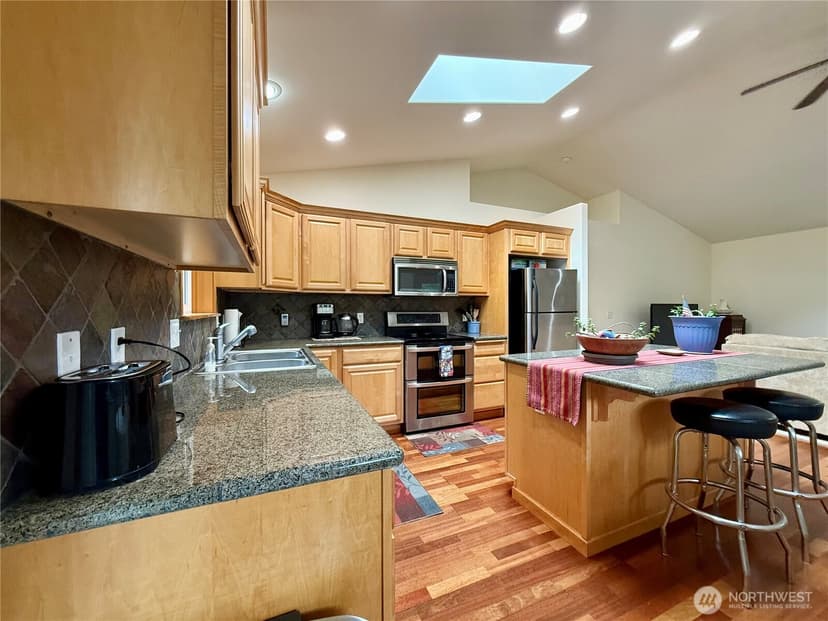 Property photo for 143 S Oar Loop SW, Ocean Shores photo 26