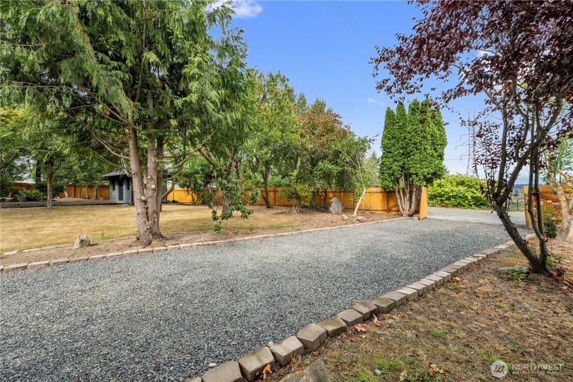 Property photo for 130 203rd Place SW, Lynnwood photo 4