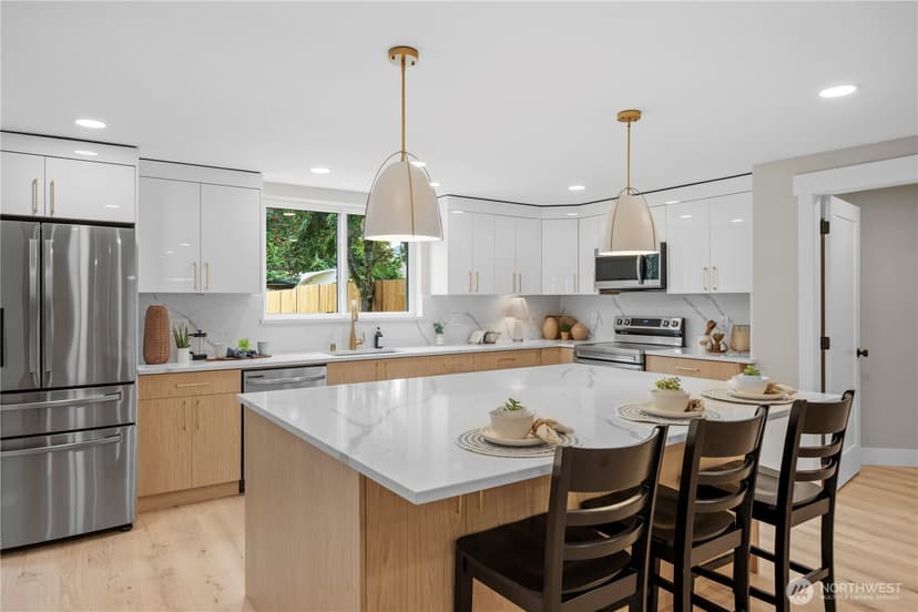 Property photo for 130 203rd Place SW, Lynnwood photo 6