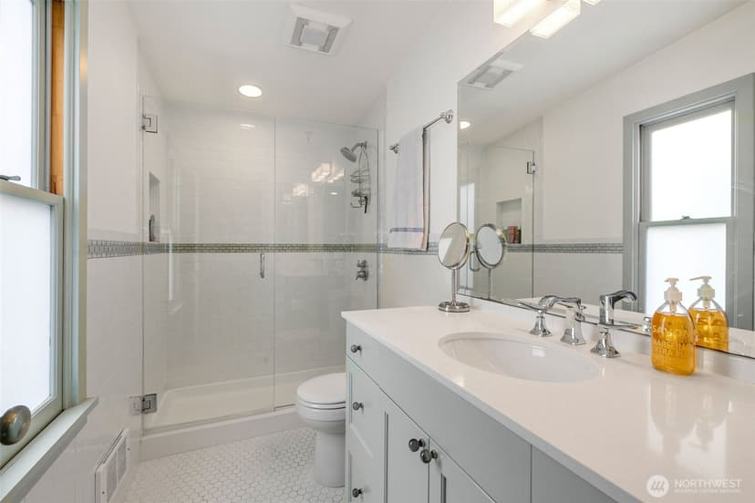 Property photo for 1406 Harvard Avenue #10, Seattle photo 21