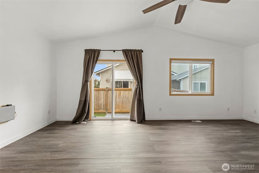 Property photo for 4406 148th Street NE, Marysville photo 18