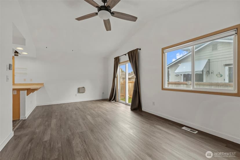 Property photo for 4406 148th Street NE, Marysville photo 19
