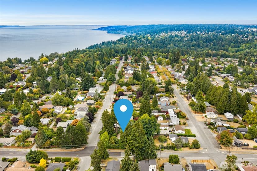 Property photo for 10004 14th Avenue NW, Seattle photo 6