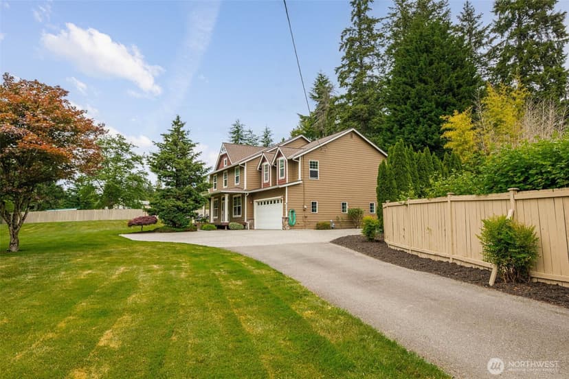 Property photo for 6727 180th Street SE, Snohomish photo 2