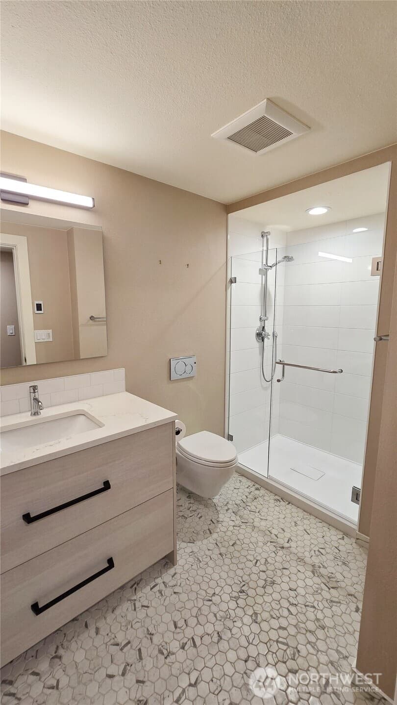Property photo for 609 13th Avenue W, Kirkland photo 27