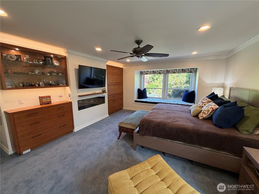 Property photo for 609 13th Avenue W, Kirkland photo 17