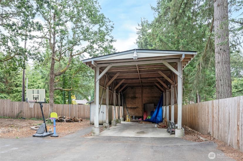 Property photo for 10023 Angle Lane SW, Lakewood photo 40