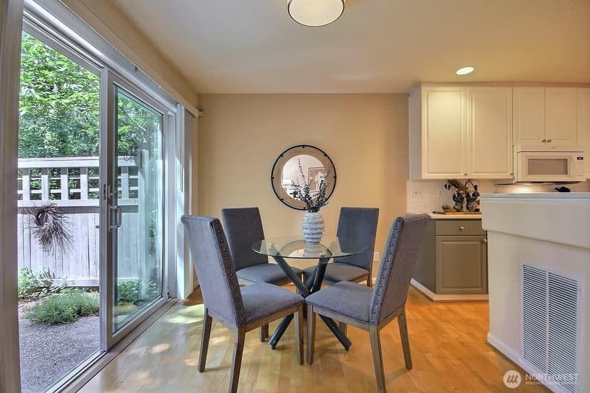 Property photo for 575 Elma Avenue NE, Renton photo 9