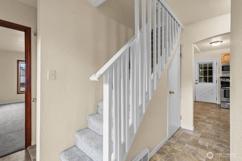 Property photo for 821 E 60th Street, Tacoma photo 35