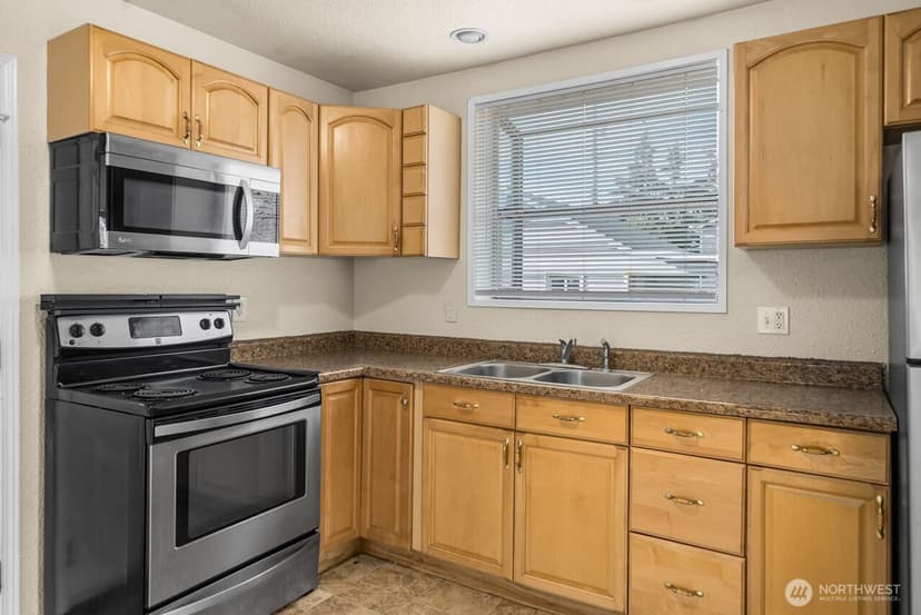Property photo for 821 E 60th Street, Tacoma photo 38