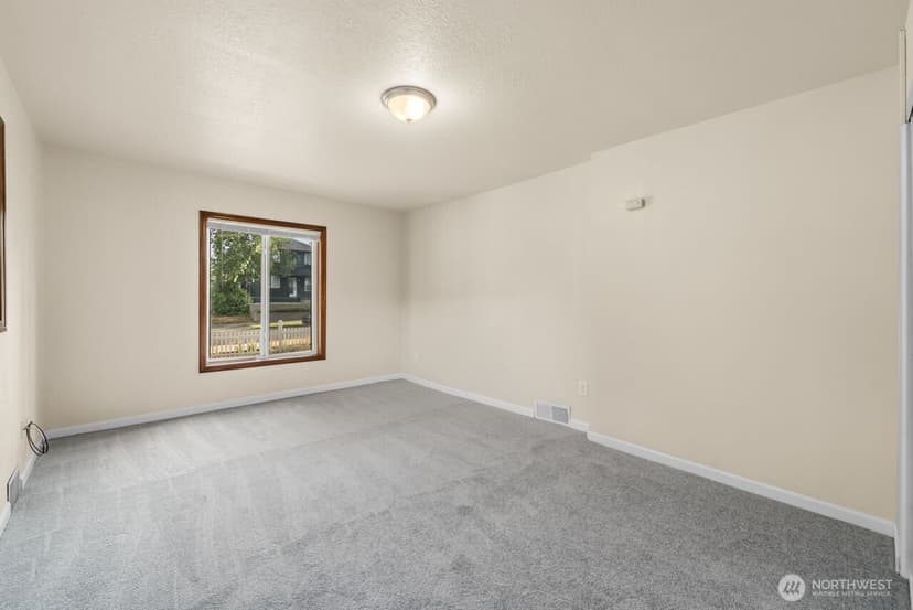 Property photo for 821 E 60th Street, Tacoma photo 19