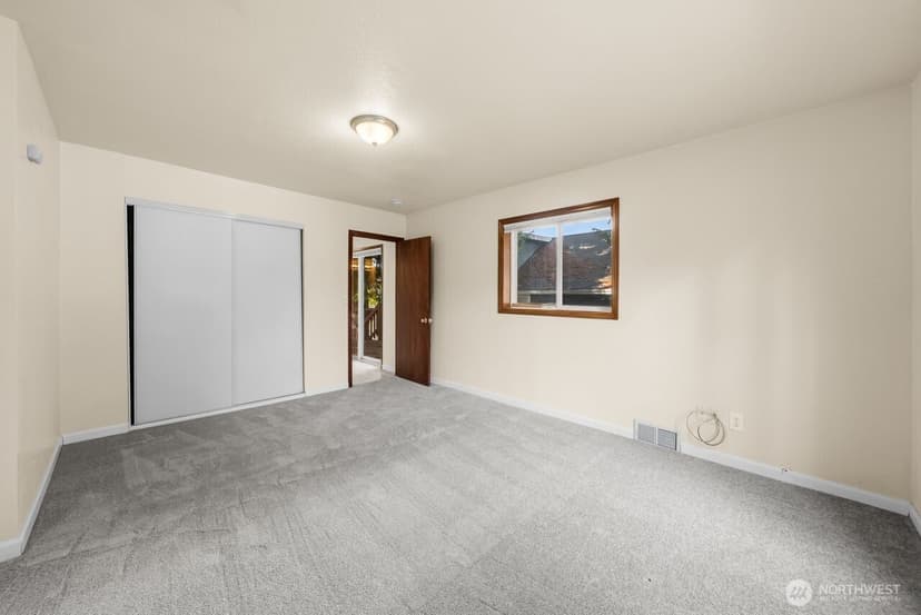 Property photo for 821 E 60th Street, Tacoma photo 10