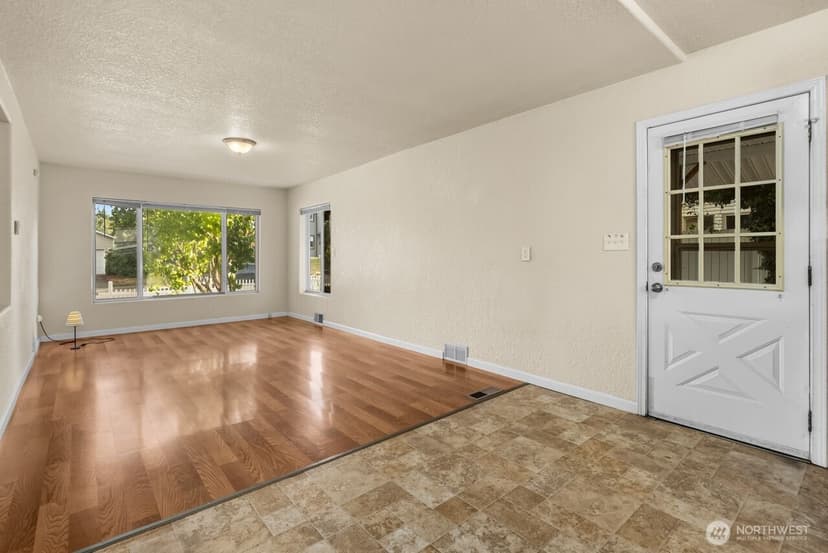 Property photo for 821 E 60th Street, Tacoma photo 26