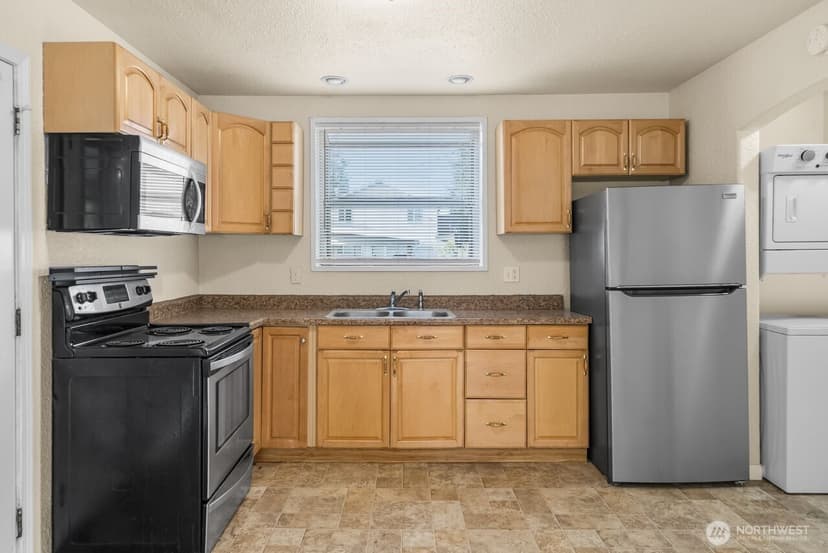Property photo for 821 E 60th Street, Tacoma photo 32