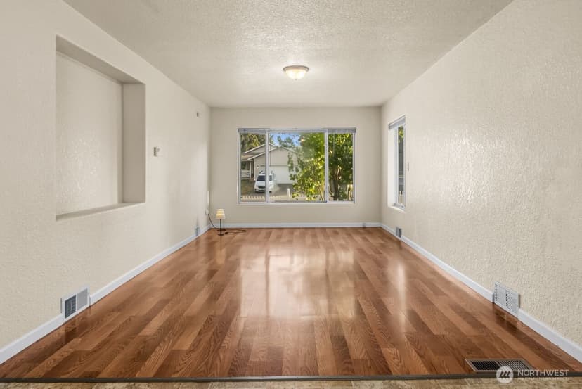 Property photo for 821 E 60th Street, Tacoma photo 20