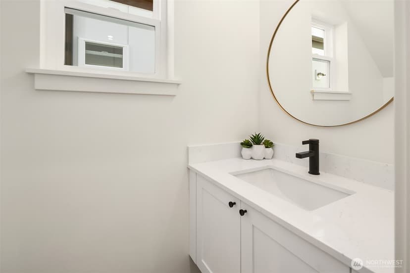 Property photo for 9004 5th Avenue S, Seattle photo 19