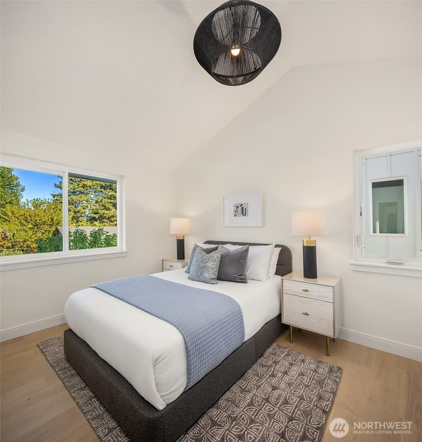 Property photo for 9004 5th Avenue S, Seattle photo 17