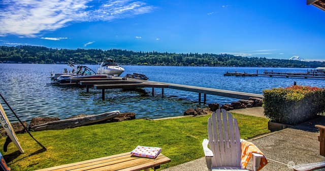 Property photo for 9426 SE 52nd Street, Mercer Island