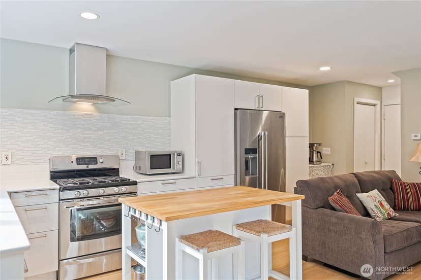 Property photo for 6000 17th Avenue SW #23, Seattle photo 5