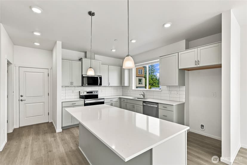 Property photo for 1216 Tacoma Court NE #1, Renton photo 5