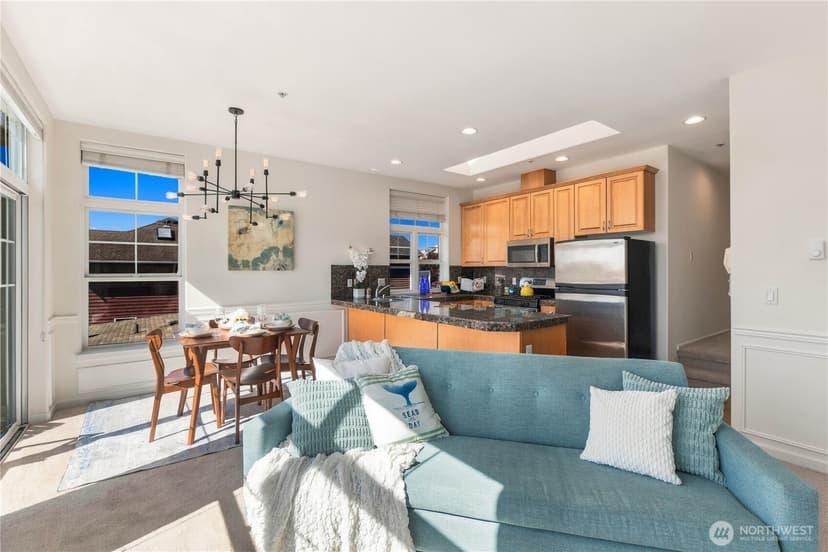 Property photo for 2433 NW 59th Street #301, Seattle photo 7