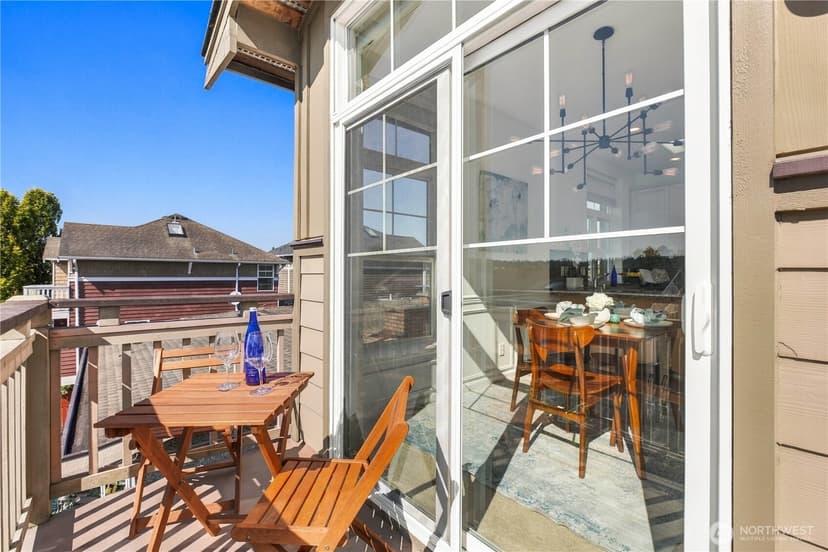 Property photo for 2433 NW 59th Street #301, Seattle photo 11