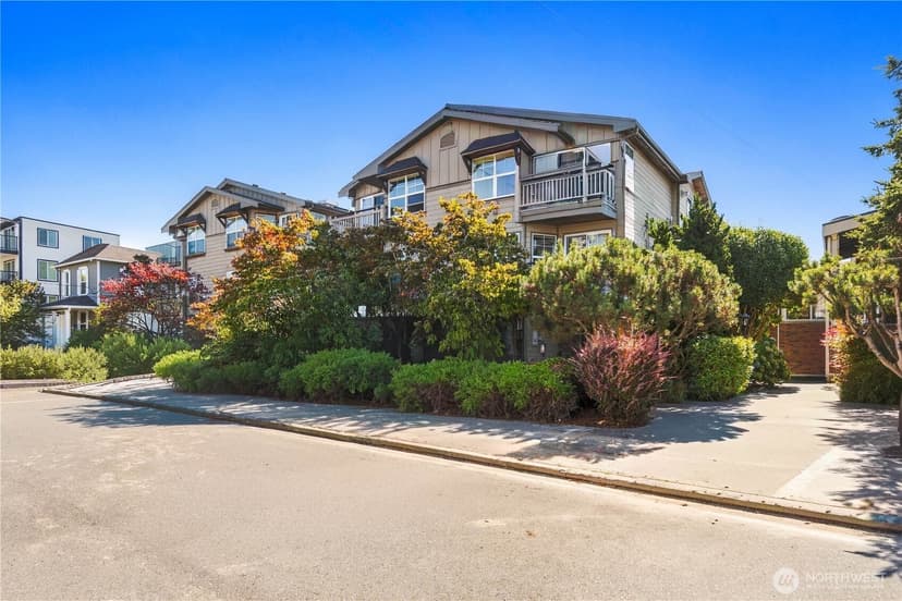 Property photo for 2433 NW 59th Street #301, Seattle photo 3