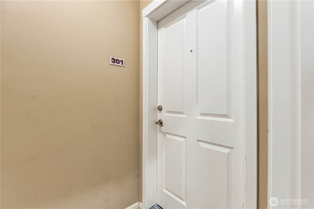 Property photo for 2433 NW 59th Street #301, Seattle photo 5