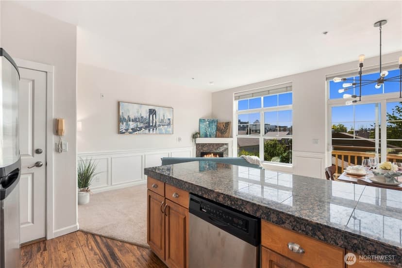 Property photo for 2433 NW 59th Street #301, Seattle photo 16