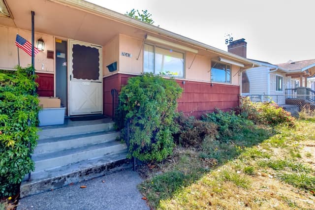 Property photo for 7043 Tacoma Avenue S, Tacoma photo 2