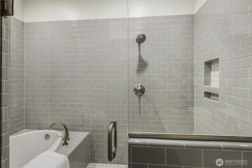 Property photo for 9407 NE 128th Street, Kirkland photo 17