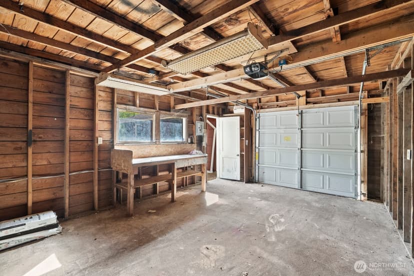 Property photo for 9701 Hipkins Road SW, Lakewood photo 19
