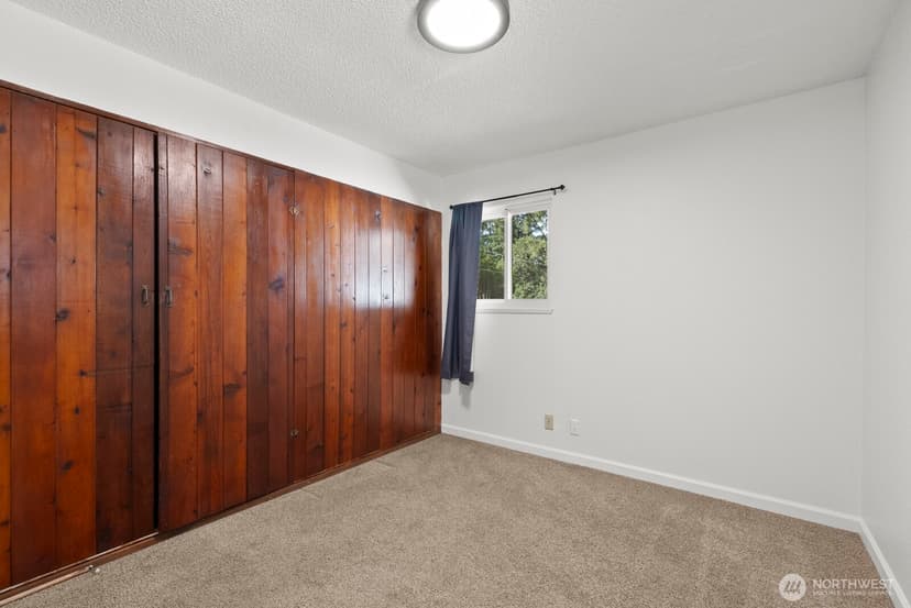 Property photo for 9701 Hipkins Road SW, Lakewood photo 14