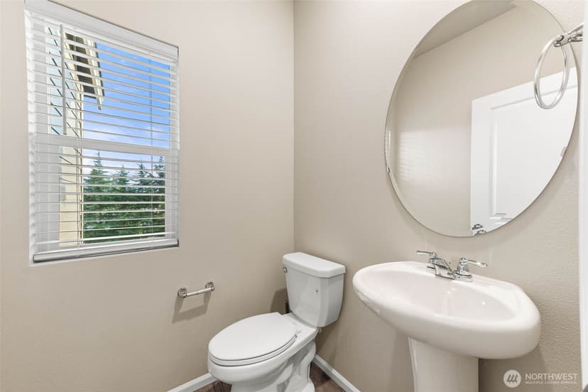 Property photo for 17537 110th Avenue E #D, Puyallup photo 7