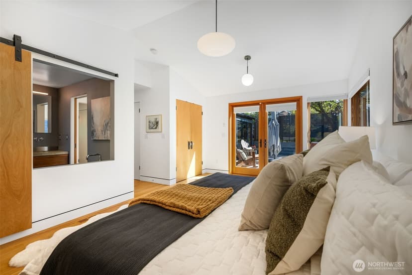 Property photo for 5623 NE 59th Street, Seattle photo 16