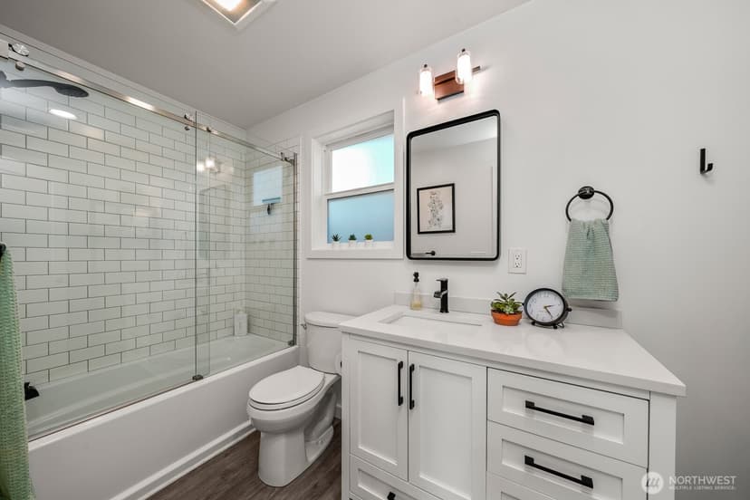 Property photo for 3105 SW Elmgrove Street, Seattle photo 11
