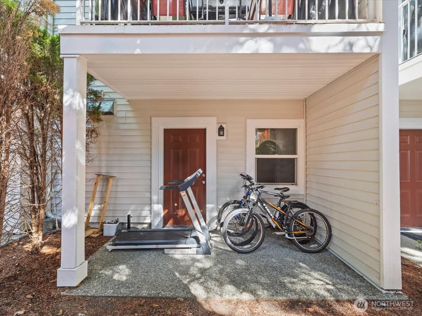 Property photo for 11925 NE 162 Lane NE, Bothell photo 31