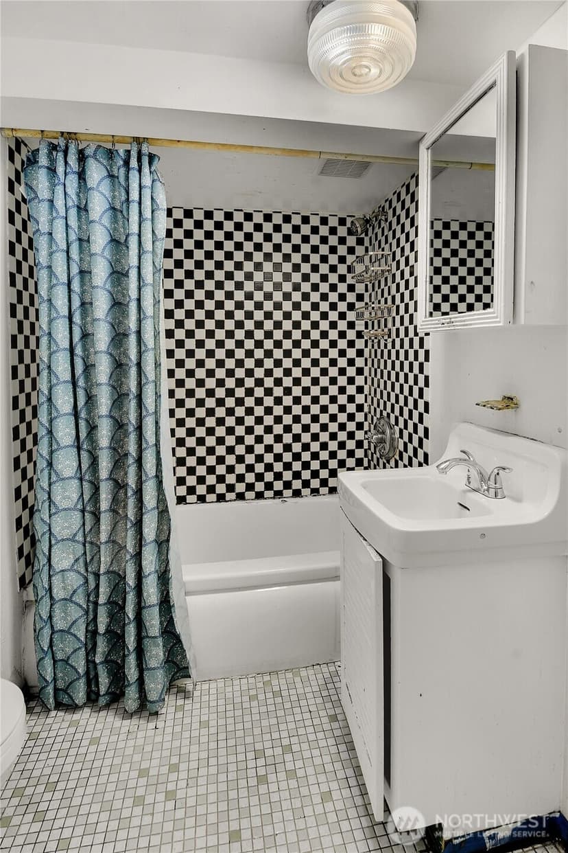 Property photo for 1216 N 103rd Street, Seattle photo 10