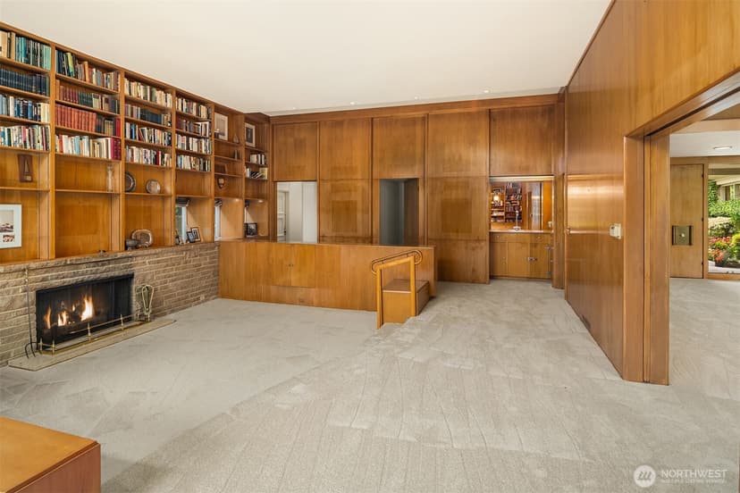 Property photo for 2222 Waverly Way E, Seattle photo 9