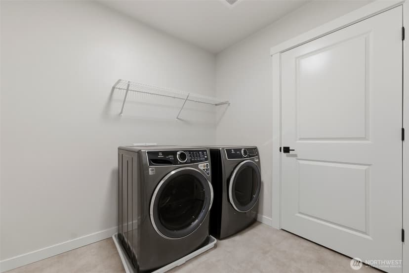Property photo for 13303 17th Ave Court S #26, Tacoma photo 24